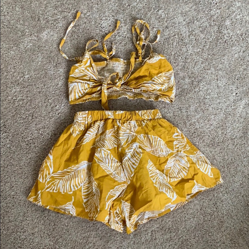 Two piece set